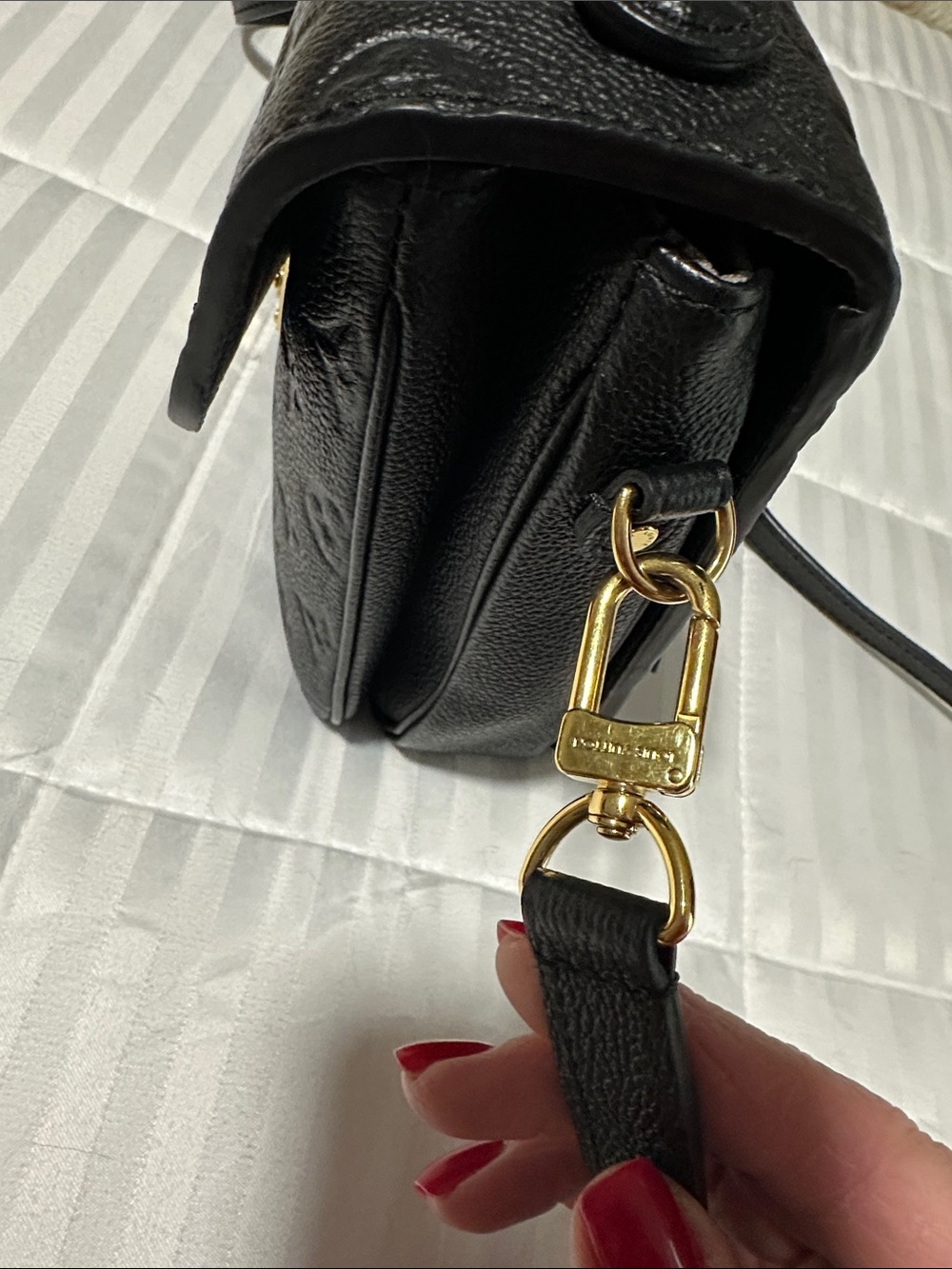 Louis Vuitton Black Monogram Empreinte Shoulder Pochette Metis Noir - Picture 9 of 17